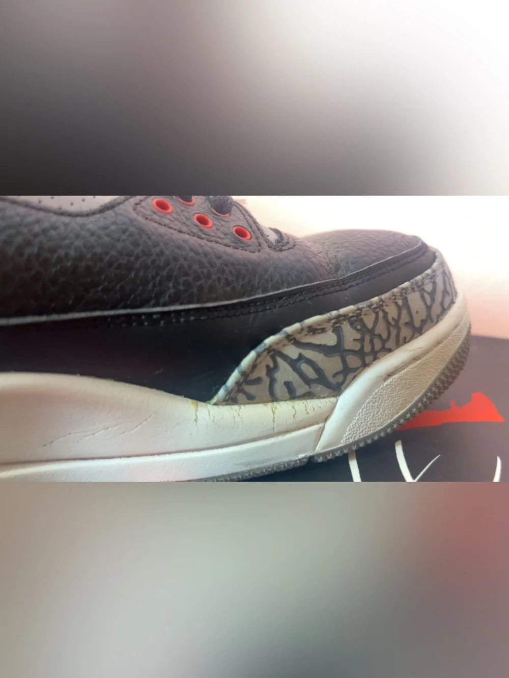 Nike Air Jordan 3 Retro Black Cement 2018 Men’s Size 10 Sneakers 854262-001